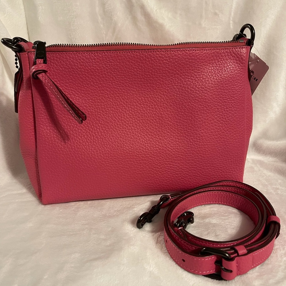 NWT 💖 Coach Shay Crossbody 💖